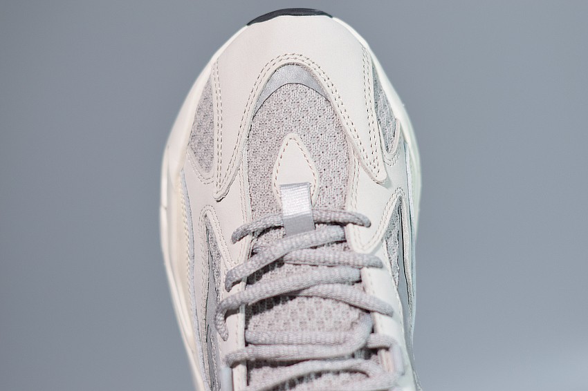 Yeezy 700 V2 Static Yeezy 700 V2 Static