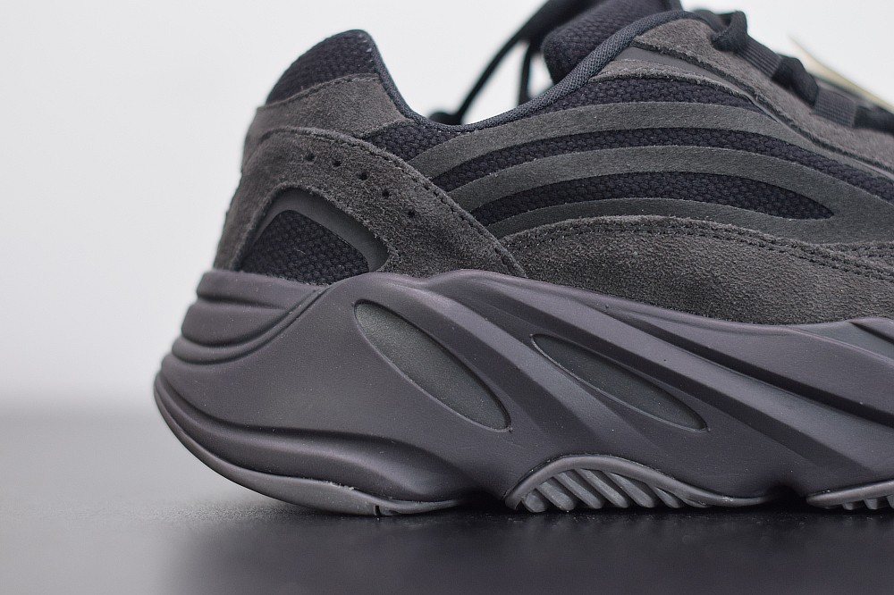 Yeezy Boost 700 V2 Vanta Yeezy Boost 700 V2 Vanta
