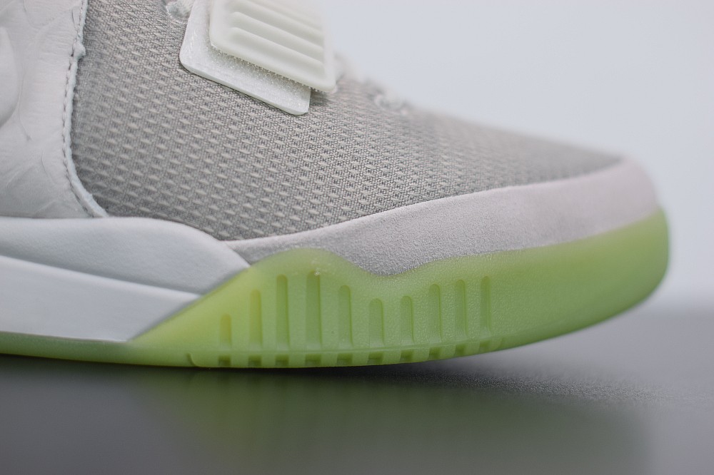 Air Yeezy 2 Pure Platinum Air Yeezy 2 Pure Platinum