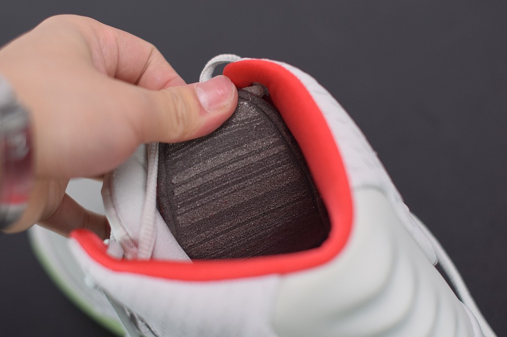 Air Yeezy 2 Pure Platinum Air Yeezy 2 Pure Platinum