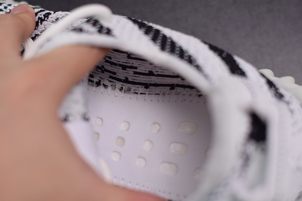 Yeezy Boost 350 V2 Zebra Yeezy Boost 350 V2 Zebra