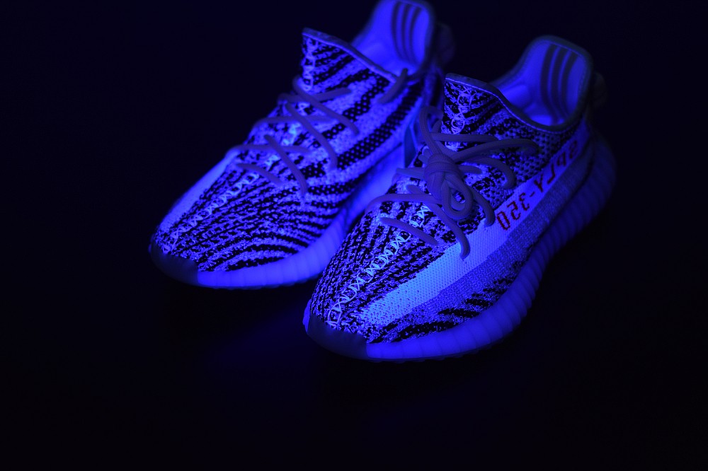 Yeezy Boost 350 V2 Zebra Yeezy Boost 350 V2 Zebra