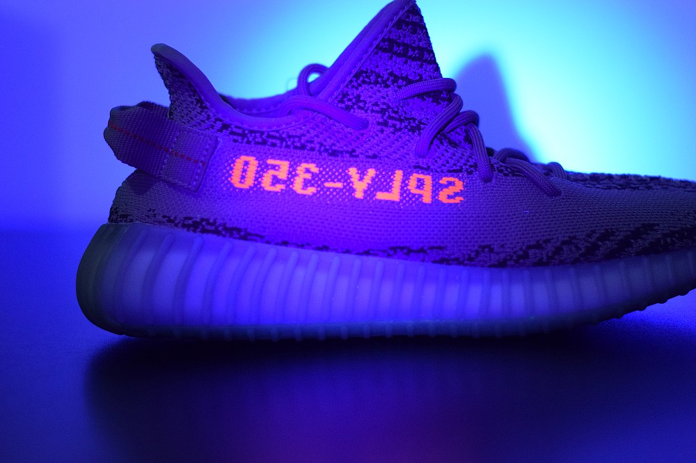 Yeezy Boost 350 V2 Beluga 2.0 Yeezy Boost 350 V2 Beluga 2.0