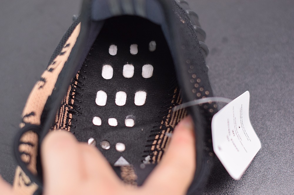 Yeezy Boost 350 V2 Core Black Copper Yeezy Boost 350 V2 Core Black Copper