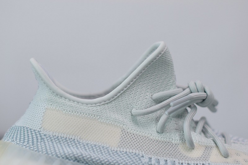 Yeezy Boost 350 V2 Clud White (Non-Reflective) Yeezy Boost 350 V2 Clud White (Non-Reflective)