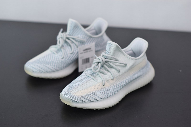 Yeezy Boost 350 V2 Clud White (Non-Reflective) Yeezy Boost 350 V2 Clud White (Non-Reflective)