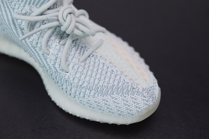 Yeezy Boost 350 V2 Clud White (Non-Reflective) Yeezy Boost 350 V2 Clud White (Non-Reflective)