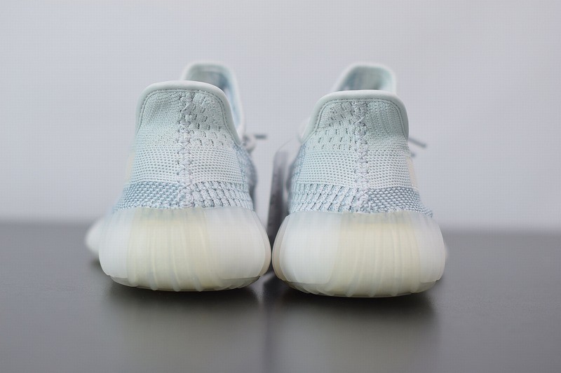 Yeezy Boost 350 V2 Clud White (Non-Reflective) Yeezy Boost 350 V2 Clud White (Non-Reflective)