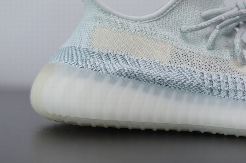 Yeezy Boost 350 V2 Clud White (Non-Reflective) Yeezy Boost 350 V2 Clud White (Non-Reflective)