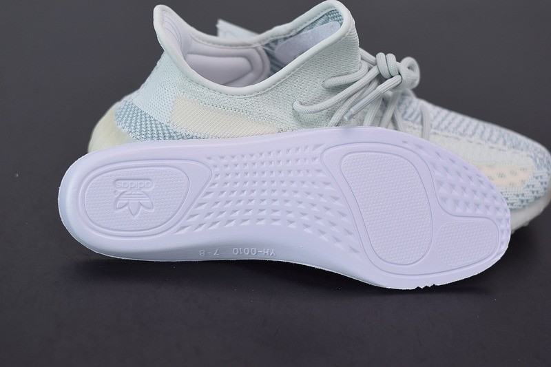 Yeezy Boost 350 V2 Clud White (Non-Reflective) Yeezy Boost 350 V2 Clud White (Non-Reflective)