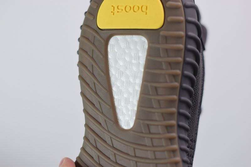 Yeezy Boost 350 V2 Cinder Yeezy Boost 350 V2 Cinder