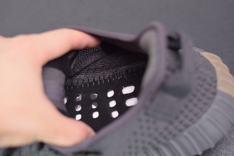 Yeezy Boost 350 V2 Cinder Yeezy Boost 350 V2 Cinder