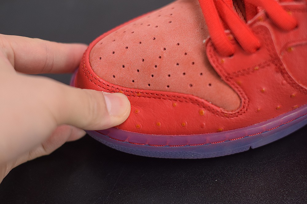 Nike SB Dunk High Strawberry Coungh Nike SB Dunk High Strawberry Coungh