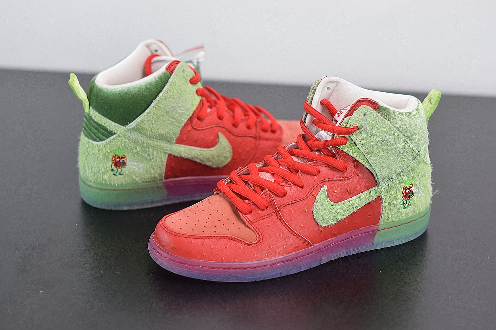 Nike SB Dunk High Strawberry Coungh Nike SB Dunk High Strawberry Coungh