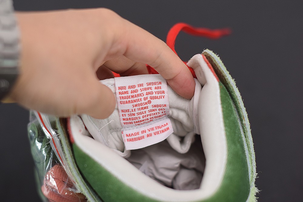 Nike SB Dunk High Strawberry Coungh Nike SB Dunk High Strawberry Coungh