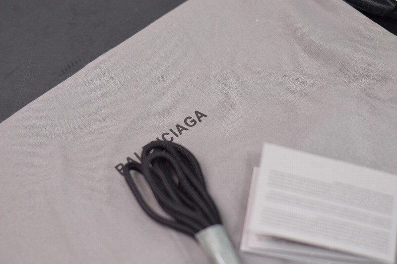 Balenciaga Track.2 Black Green Balenciaga Track.2 Black Green