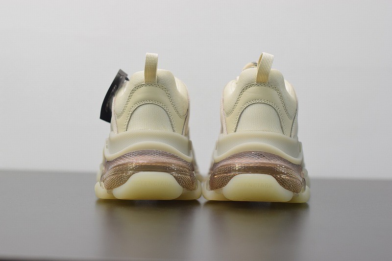 Balenciaga Triple S Off-White Balenciaga Triple S Off-White