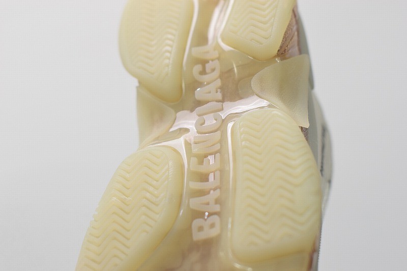 Balenciaga Triple S Off-White Balenciaga Triple S Off-White