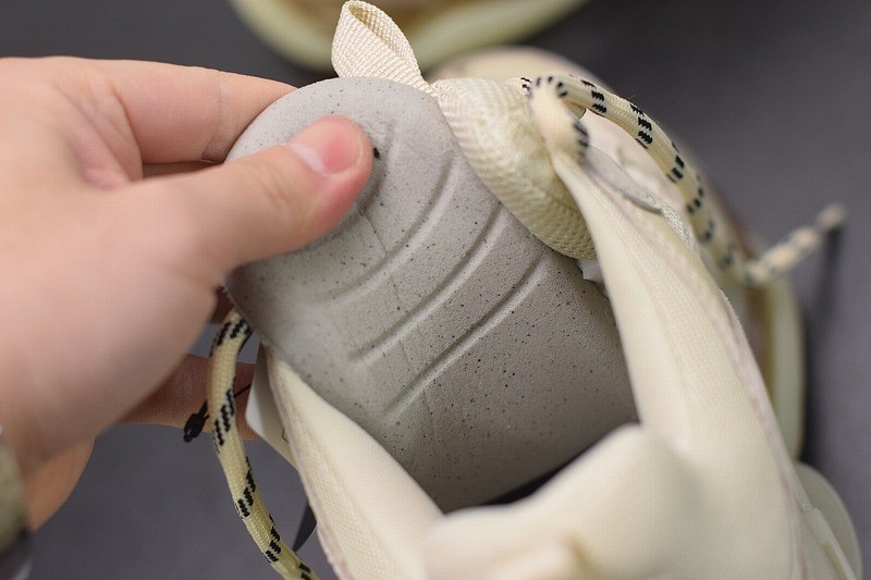 Balenciaga Triple S Off-White Balenciaga Triple S Off-White