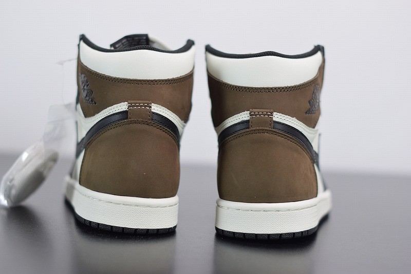 Jordan 1 Retro High Dark Mocha Jordan 1 Retro High Dark Mocha