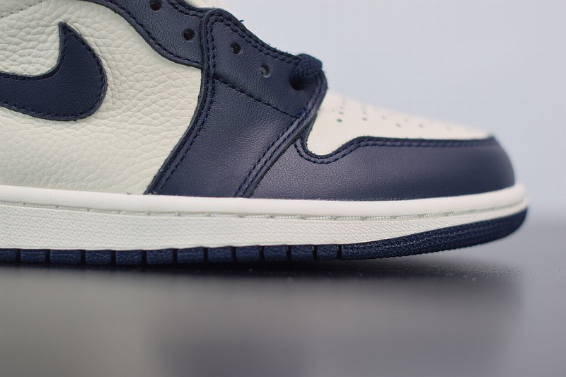 Jordan 1 Retro High Obsidian UNC Jordan 1 Retro High Obsidian UNC