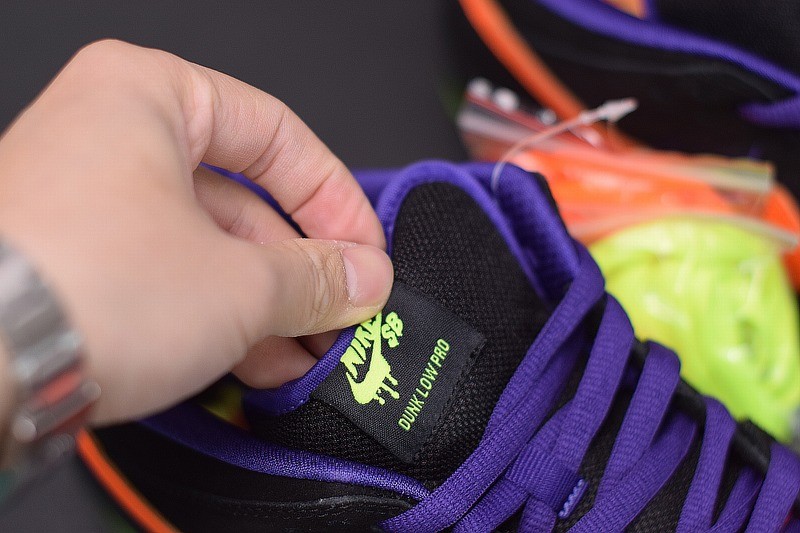 Nike SB Dunk Low Night of Mischief Halloween Nike SB Dunk Low Night of Mischief Halloween