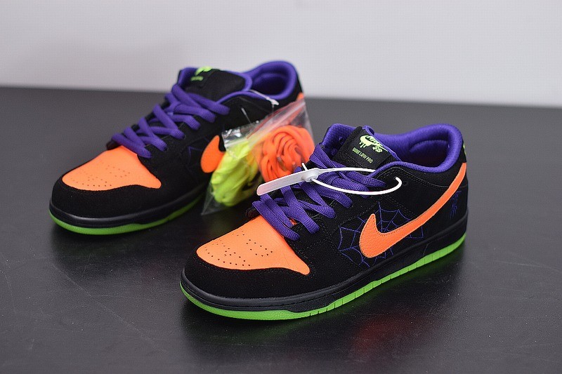 Nike SB Dunk Low Night of Mischief Halloween Nike SB Dunk Low Night of Mischief Halloween