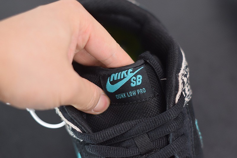 Nike SB Dunk Low BL IST.JHONS Nike SB Dunk Low BL IST.JHONS