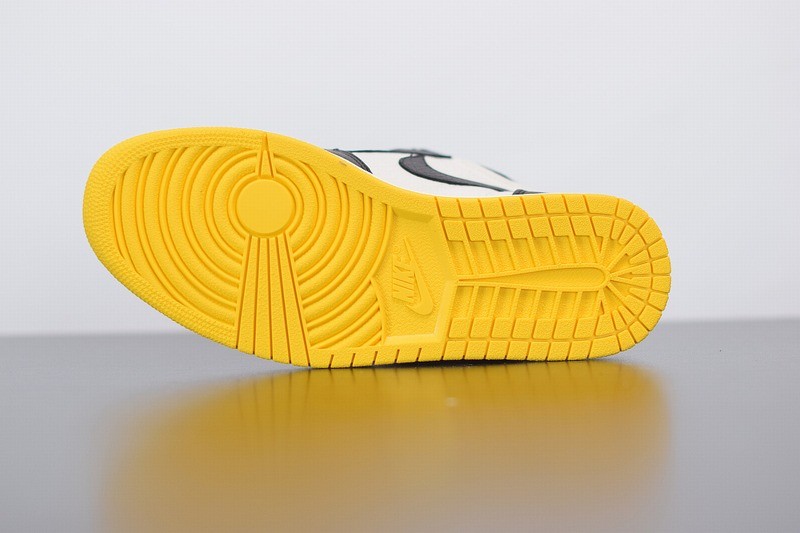 Jordan1 Retro High Not for Resale Varsity Maize Jordan1 Retro High Not for Resale Varsity Maize