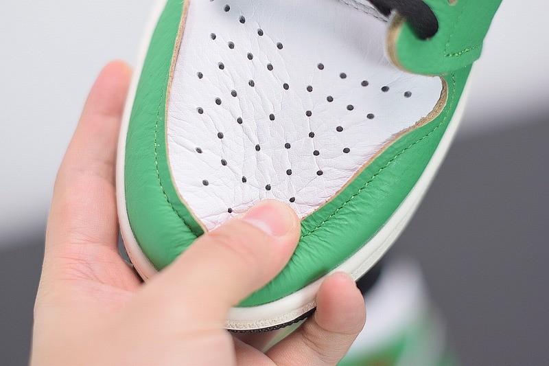 Jordan 1 Retro High Lucky Green Jordan 1 Retro High Lucky Green
