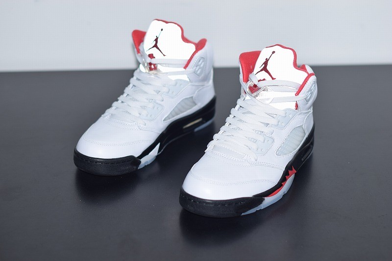 Jordan 5 Retro Fire Red Silver Tongue Jordan 5 Retro Fire Red Silver Tongue