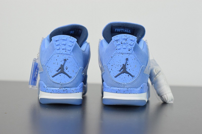 Jordan 4 Retro UNC (PE) Jordan 4 Retro UNC (PE)