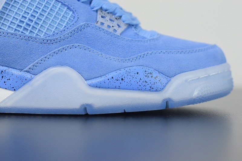 Jordan 4 Retro UNC (PE) Jordan 4 Retro UNC (PE)