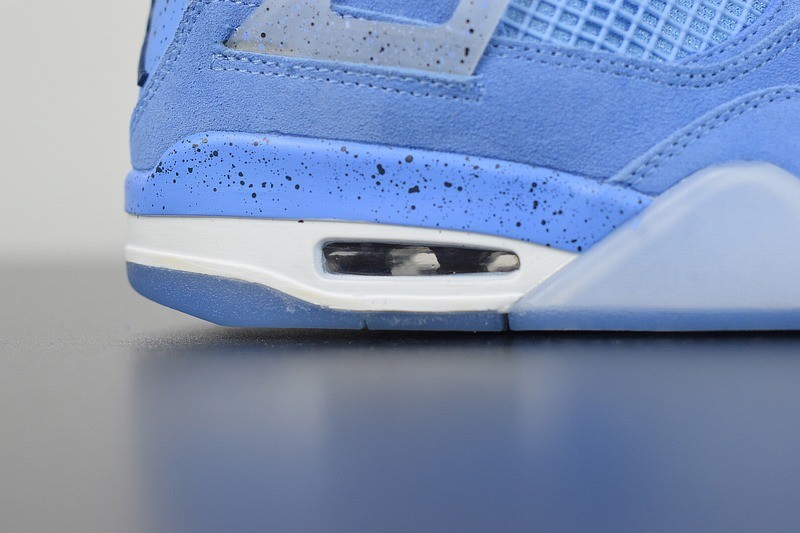 Jordan 4 Retro UNC (PE) Jordan 4 Retro UNC (PE)