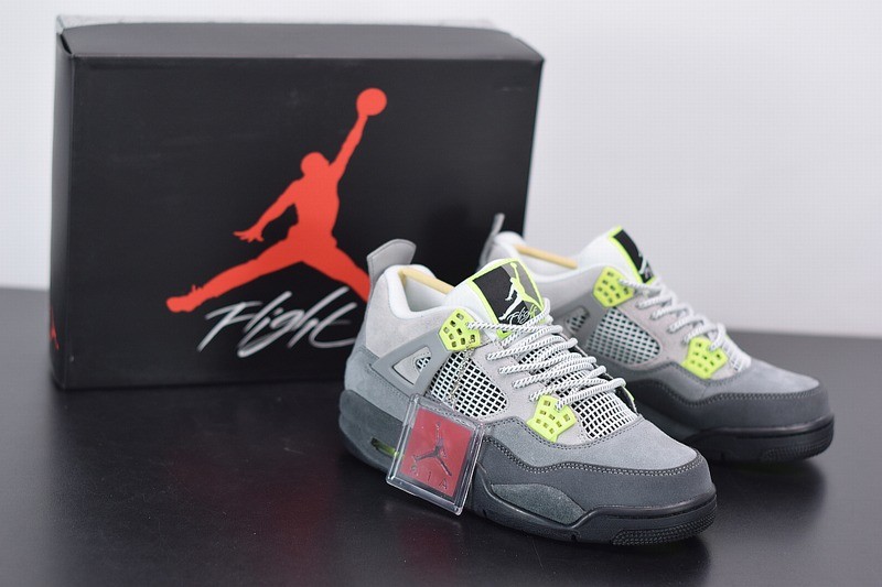 Jordan 4 Retro SE 95 Neon Jordan 4 Retro SE 95 Neon