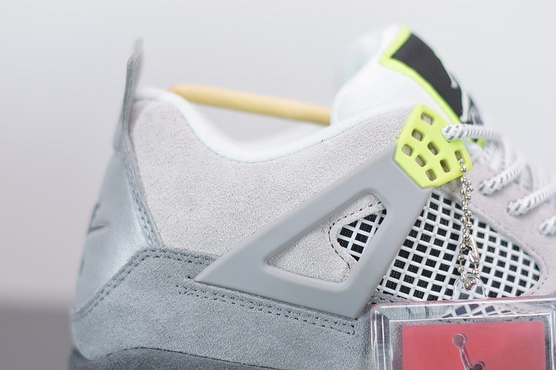 Jordan 4 Retro SE 95 Neon Jordan 4 Retro SE 95 Neon