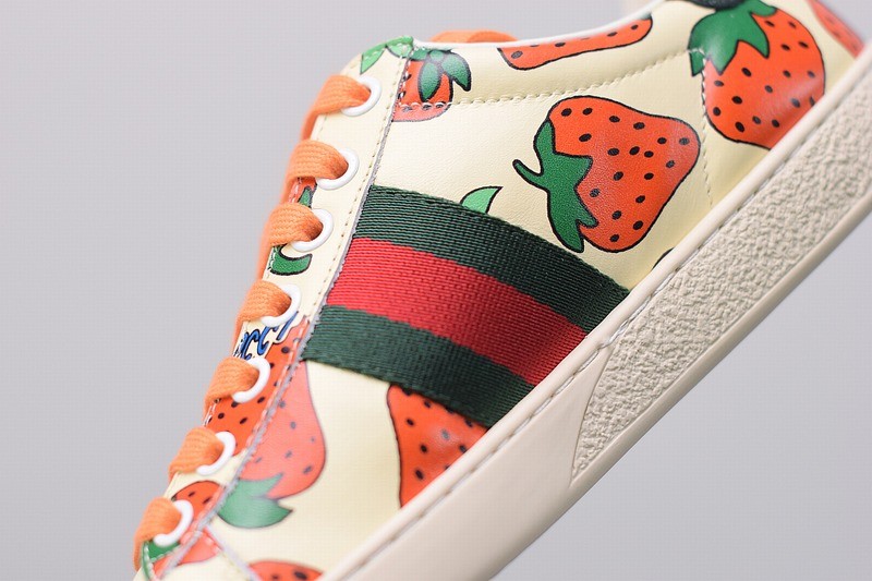 Gucci Ace Strawberry Sneaker Gucci Ace Strawberry Sneaker