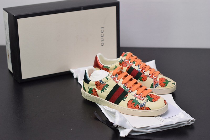 Gucci Ace Strawberry Sneaker Gucci Ace Strawberry Sneaker