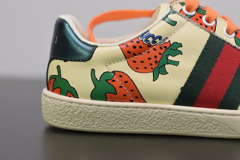 Gucci Ace Strawberry Sneaker Gucci Ace Strawberry Sneaker