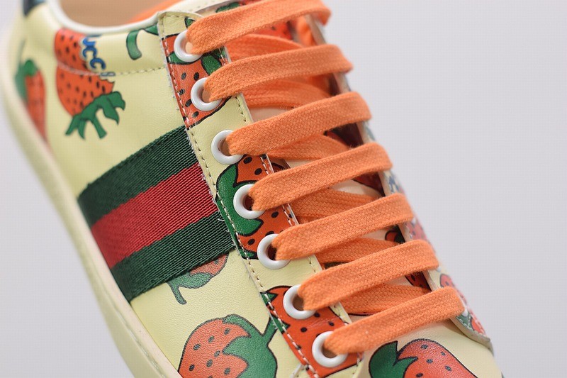 Gucci Ace Strawberry Sneaker Gucci Ace Strawberry Sneaker