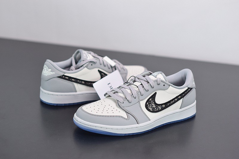 Jordan 1 Retro Low Dior Jordan 1 Retro Low Dior