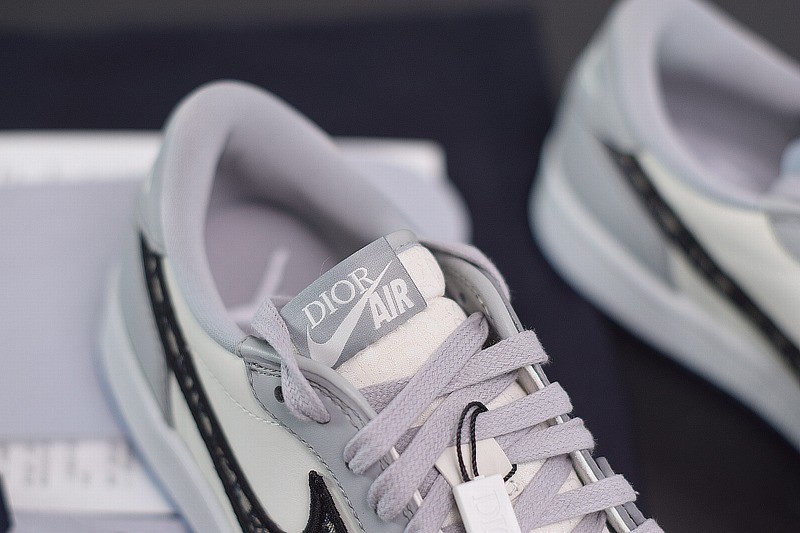 Jordan 1 Retro Low Dior Jordan 1 Retro Low Dior