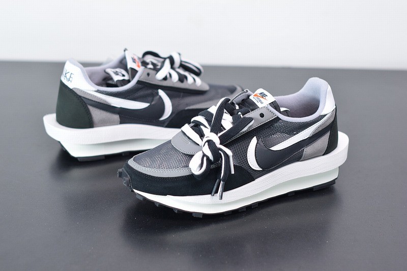 Nike LD Waffle sacai Black Nike LD Waffle sacai Black