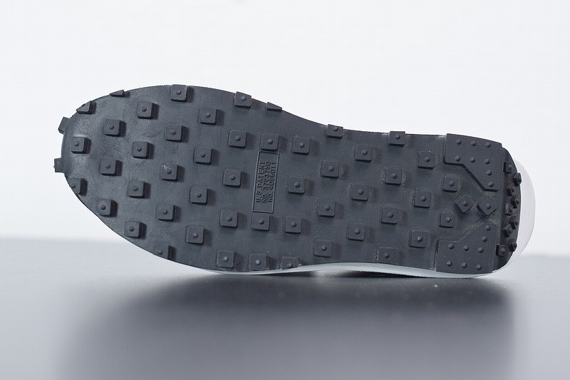 Nike LD Waffle sacai Black Nike LD Waffle sacai Black