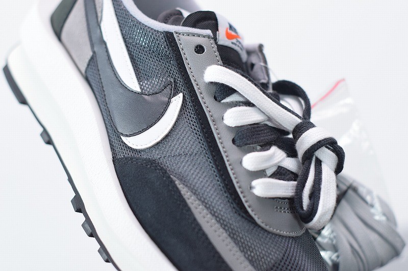 Nike LD Waffle sacai Black Nike LD Waffle sacai Black