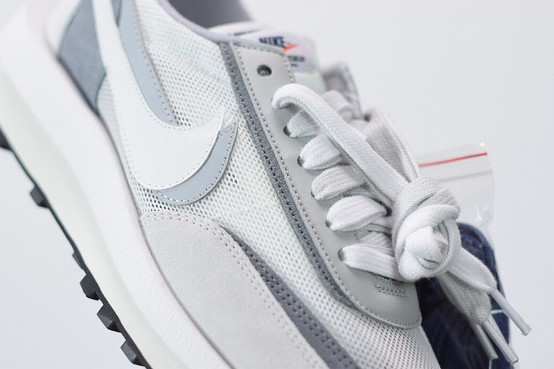 Nike LD Waffle sacai Summit White Nike LD Waffle sacai Summit White