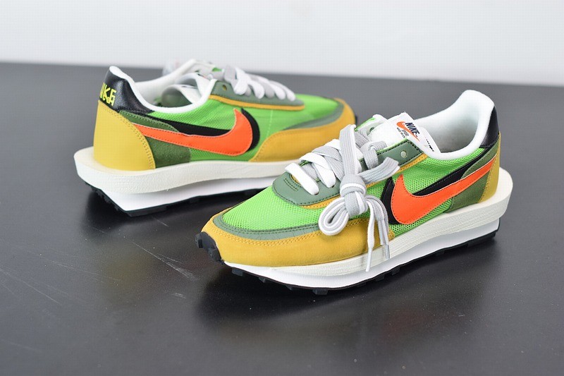 Nike LD Waffle sacai Green Multi Nike LD Waffle sacai Green Multi