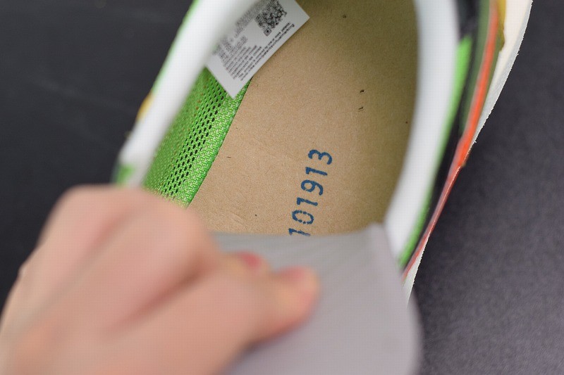 Nike LD Waffle sacai Green Multi Nike LD Waffle sacai Green Multi