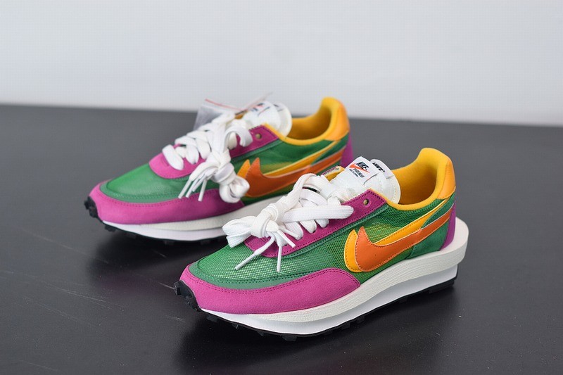 Nike LD Waffle sacai Pine Green Nike LD Waffle sacai Pine Green