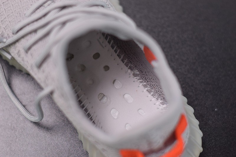 Kids Yeezy Boost 350 V2 Tail Light Kids Yeezy Boost 350 V2 Tail Light